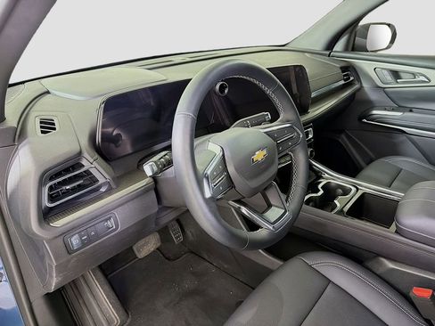 Used 2026 Chevrolet Traverse LT w/ Driver Confidence Package FWD image 10