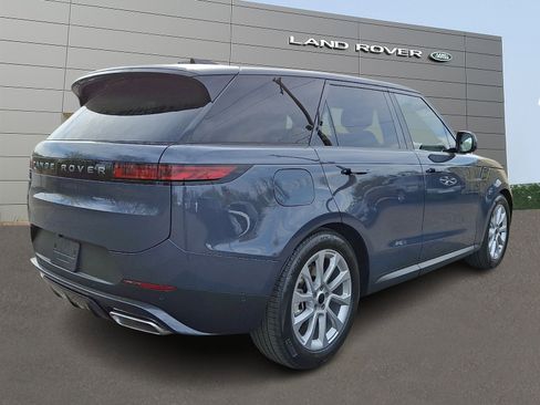 New 2026 Land Rover Range Rover Sport SE AWD/4WD image 2