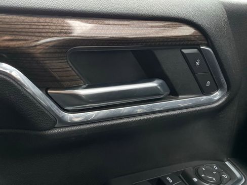 Used 2024 Chevrolet Silverado 1500 LT Trail Boss w/ Protection Package image 12