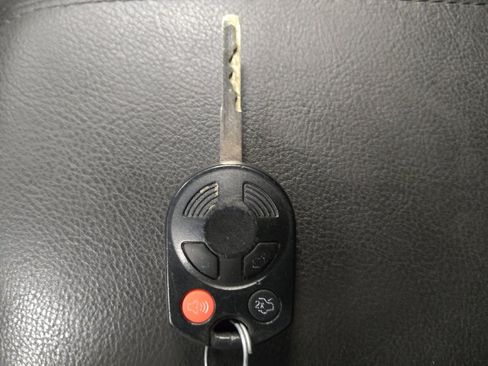 Used 2018 Ford Focus SE FWD image 32