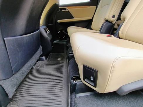 Used 2022 Lexus RX 350L FWD w/ Premium Package image 59