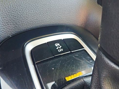 Used 2023 Toyota Corolla LE FWD image 11