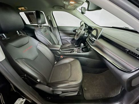 Used 2022 Jeep Compass Trailhawk image 12