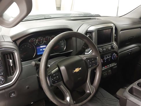 Used 2021 Chevrolet Silverado 2500 LT w/ Snow Plow Prep/Camper Package image 17