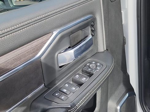 Used 2025 RAM 2500 Laramie image 7