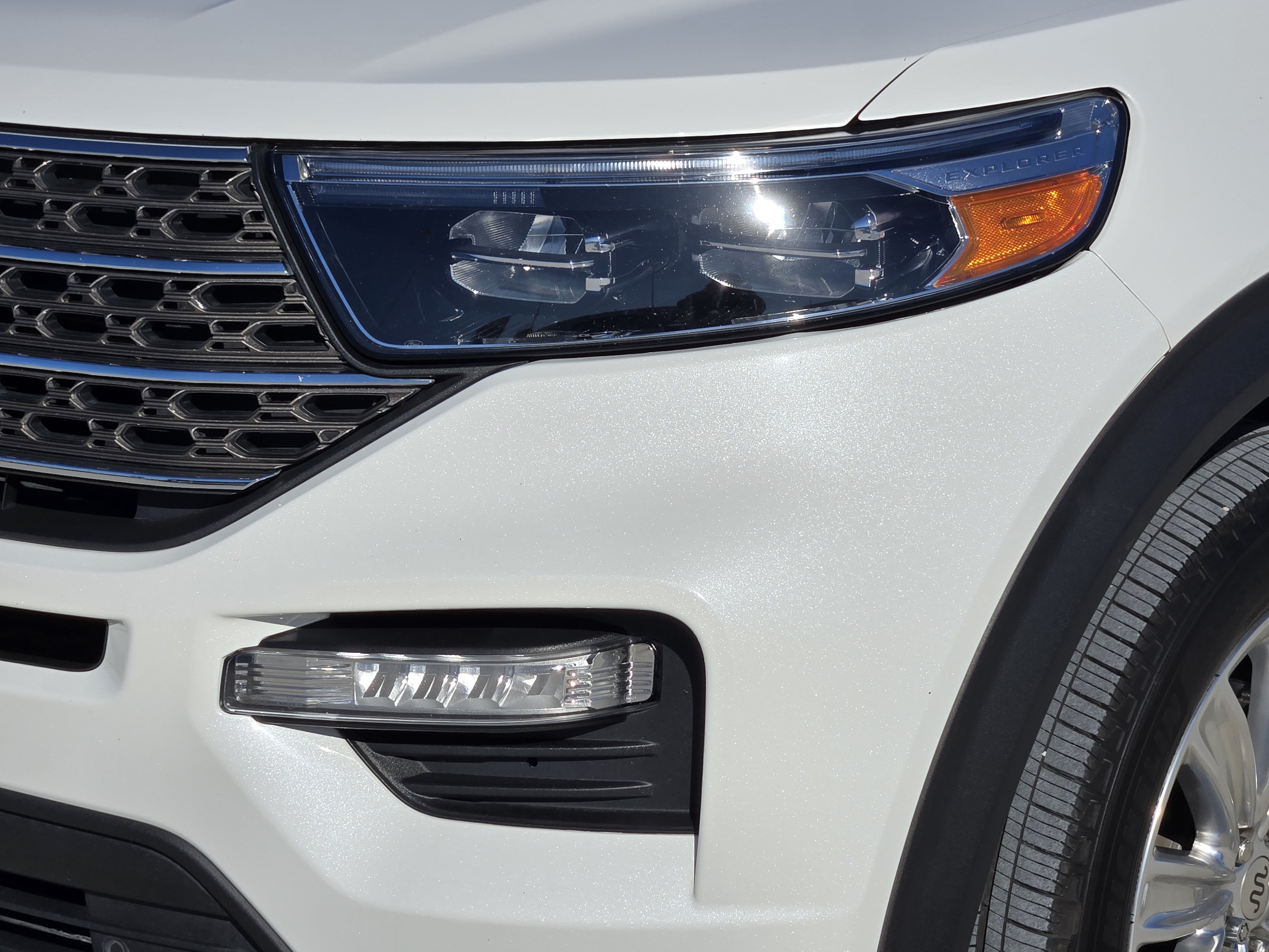 Certified 2023 Ford Explorer King Ranch w/ Technology Package AWD/4WD image 9