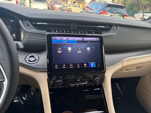 Used 2025 Jeep Grand Cherokee L Limited w/ Trailer Tow Package image 17