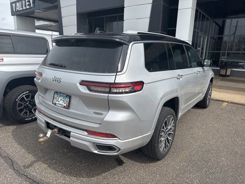 Used 2022 Jeep Grand Cherokee L Summit image 12