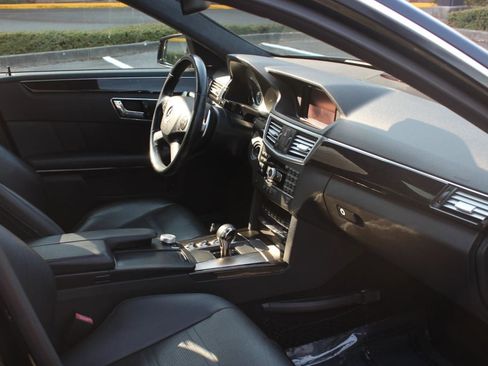 Used 2010 Mercedes-Benz E 63 AMG Sedan image 38