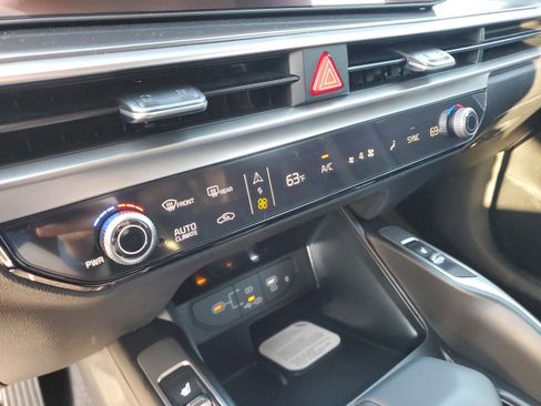 New 2026 Kia Sorento S FWD image 17