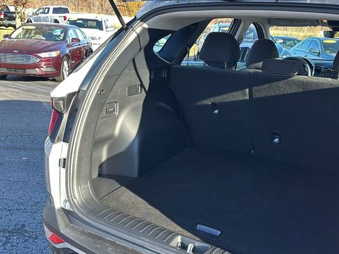 Used 2022 Hyundai Tucson SE image 34