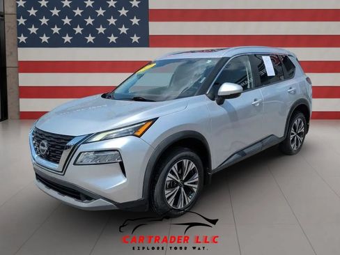 Used 2022 Nissan Rogue SV w/ SV Premium Package AWD/4WD image 2