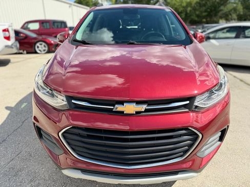 Used 2022 Chevrolet Trax LT w/ LT Convenience Package AWD/4WD image 7