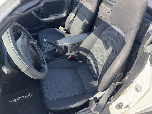 Used 2000 MAZDA MX-5 Miata RWD image 13