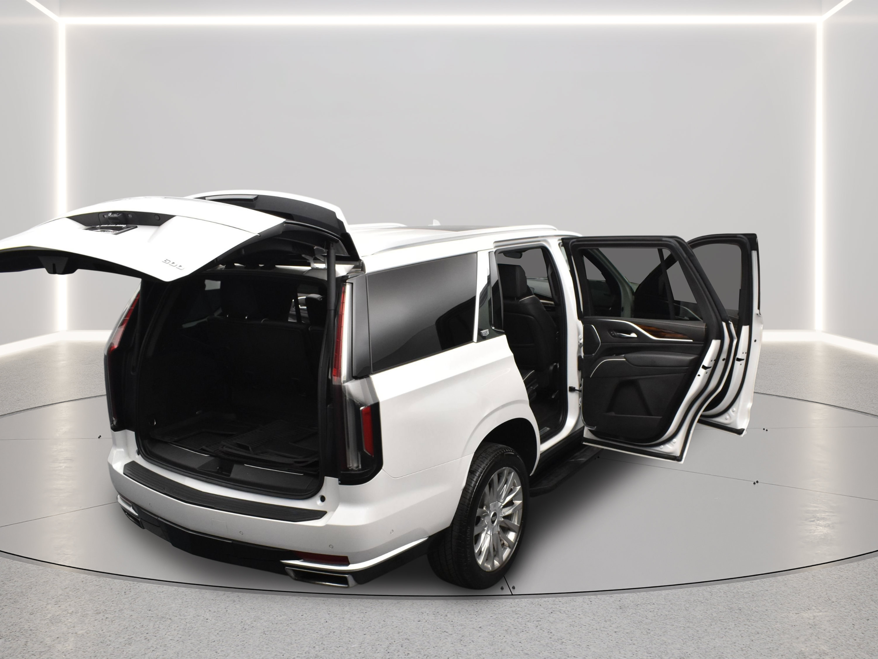 Used 2022 Cadillac Escalade Premium Luxury AWD/4WD image 7