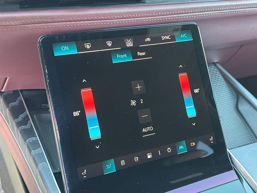 Certified 2025 Cadillac Escalade ESV Sport AWD/4WD image 12