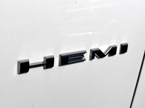 Used 2022 Dodge Durango R/T w/ Tow 'N Go Package image 6