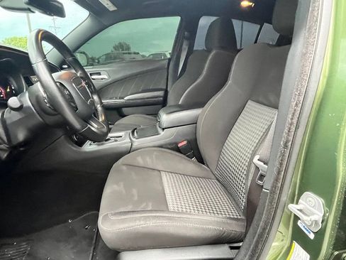 Used 2020 Dodge Charger R/T w/ Blacktop Package RWD image 18