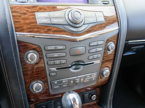 Used 2019 Nissan Armada Platinum w/ Captain's Chairs Package RWD image 17