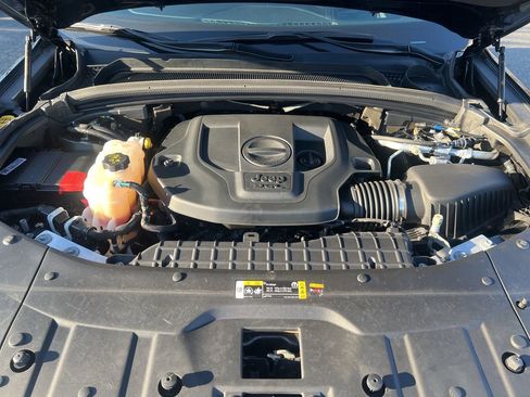 Used 2023 Jeep Grand Cherokee Summit image 13