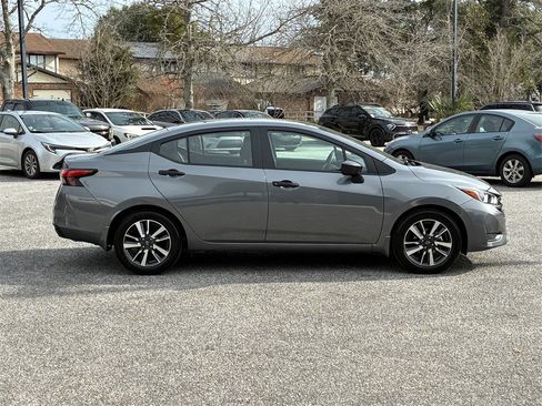 Used 2024 Nissan Versa S w/ S Plus Package image 8