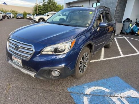 Used 2017 Subaru Outback 2.5i Limited AWD/4WD image 3