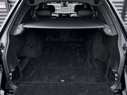 Used 2026 Rolls-Royce Cullinan Base image 19