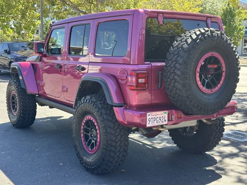 Used 2022 Jeep Wrangler Unlimited Rubicon w/ Xtreme Recon 35" Tire Package AWD/4WD image 11