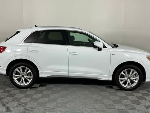 Used 2023 Audi Q3 2.0T Premium AWD/4WD image 9