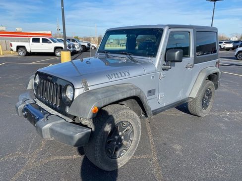 Used 2015 Jeep Wrangler Sport image 3