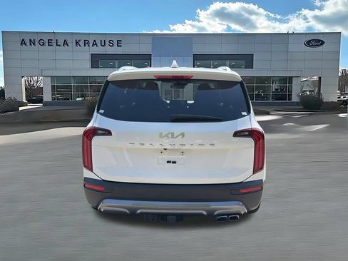 Used 2022 Kia Telluride EX w/ EX Premium Package FWD image 7