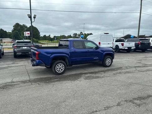 Used 2025 Toyota Tacoma SR5 RWD image 25