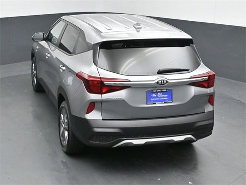 Used 2021 Kia Seltos LX image 49