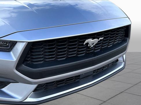 Used 2025 Ford Mustang Premium RWD image 26