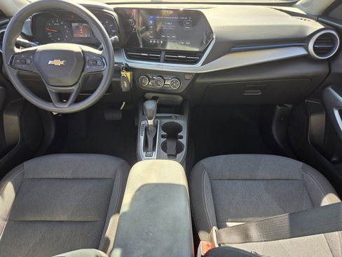 Certified 2024 Chevrolet Trax LS w/ Driver Confidence Package FWD image 12