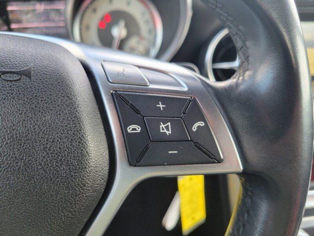 Used 2012 Mercedes-Benz SLK 350 image 17