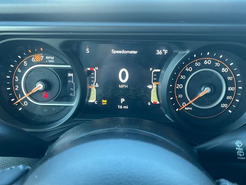 New 2026 Jeep Wrangler Unlimited Rubicon w/ Safety Group image 4