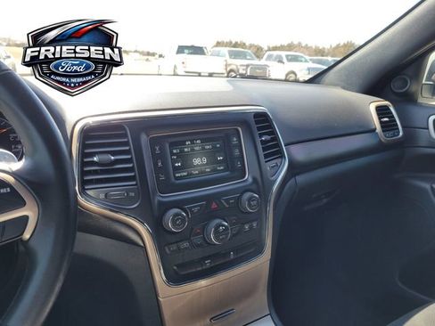 Used 2015 Jeep Grand Cherokee Laredo w/ Quick Order Package 23E image 18