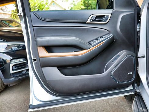 Used 2019 GMC Yukon Denali w/ Open Road Package AWD/4WD image 65