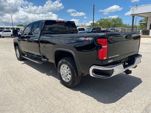 Used 2024 Chevrolet Silverado 2500 LTZ w/ LTZ Plus Package AWD/4WD image 4