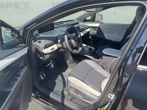 Used 2026 Toyota bZ FWD image 9