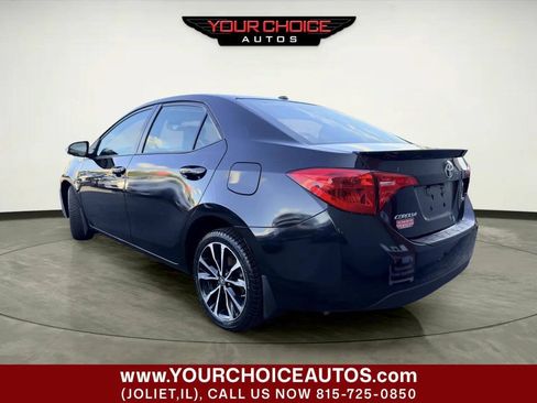 Used 2018 Toyota Corolla SE w/ SE Premium Package FWD image 3