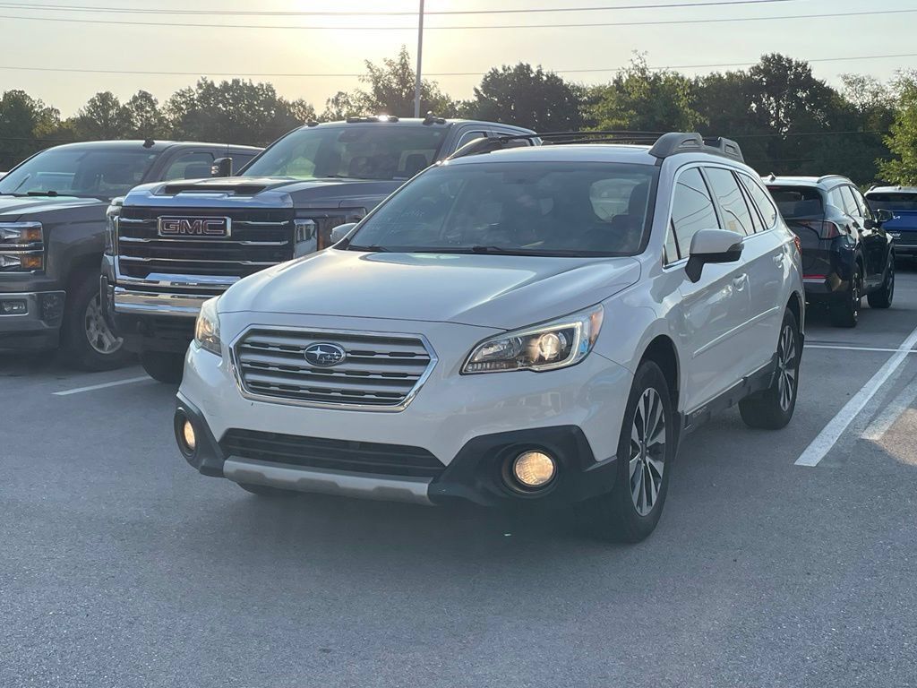 Used 2015 Subaru Outback 2.5i Limited AWD/4WD image 3