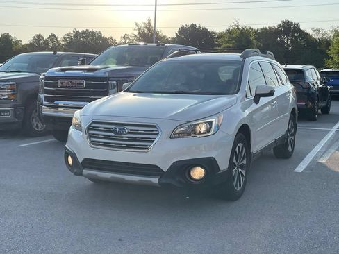Used 2015 Subaru Outback 2.5i Limited AWD/4WD image 3