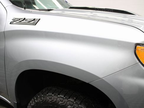 Used 2024 Chevrolet Silverado 1500 LT Trail Boss image 28