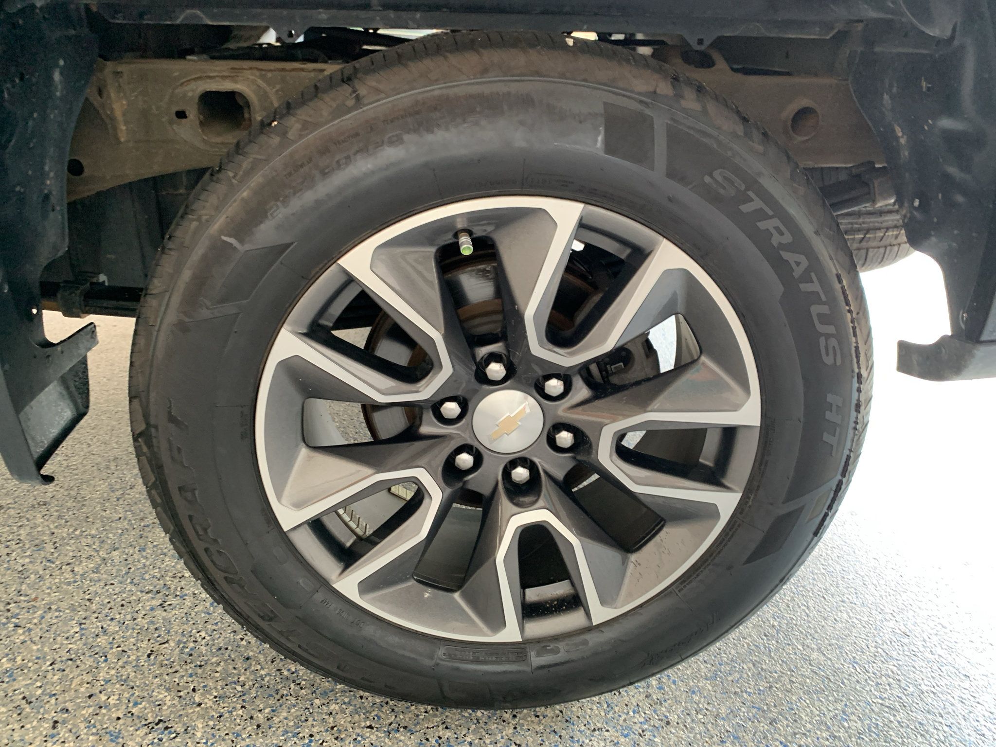 Used 2022 Chevrolet Silverado 1500 LT AWD/4WD image 32