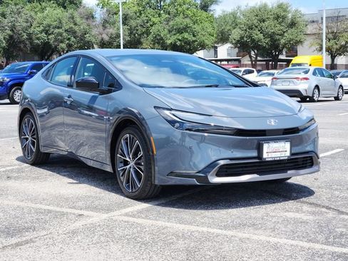 Certified 2026 Toyota Prius XLE FWD image 2