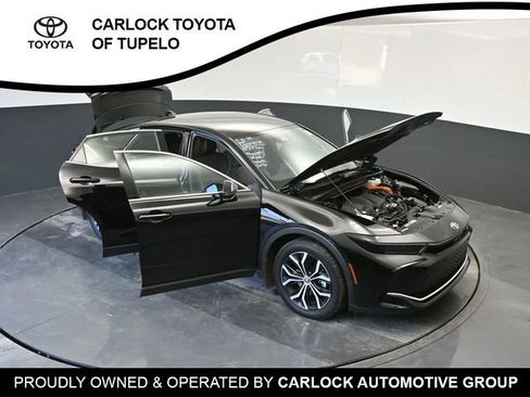 Used 2023 Toyota Crown Limited image 51