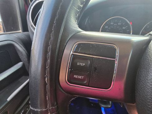 Used 2018 Jeep Wrangler Unlimited Sahara AWD/4WD image 21