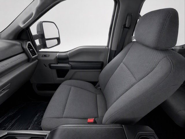 Used 2021 Ford F350 XLT w/ XLT Premium Package AWD/4WD image 18
